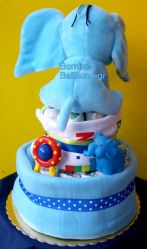 Τούρτα με πάνες διώροφη αγόρι