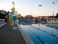 Στολισμός κολυμβητηρίου με μπαλόνια με ήλιον