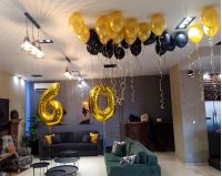 Μπαλόνια αριθμοί και μπαλόνια στο ταβάνι