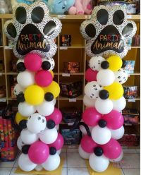 Στήλες με πατουσάκια για pet shop