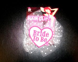 Κλιπ μαλλιών "Bride to be"