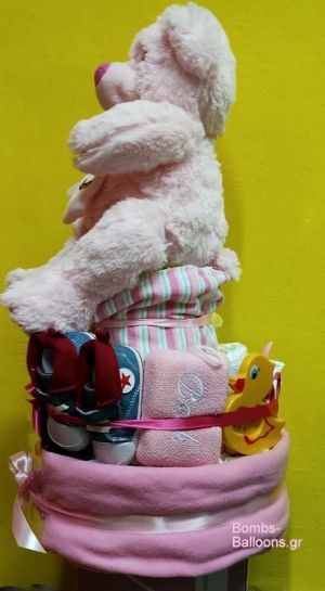 Τουρτα τριώροφη κορίτσι