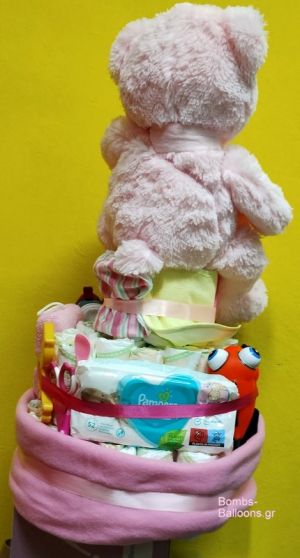 Τουρτα τριώροφη κορίτσι